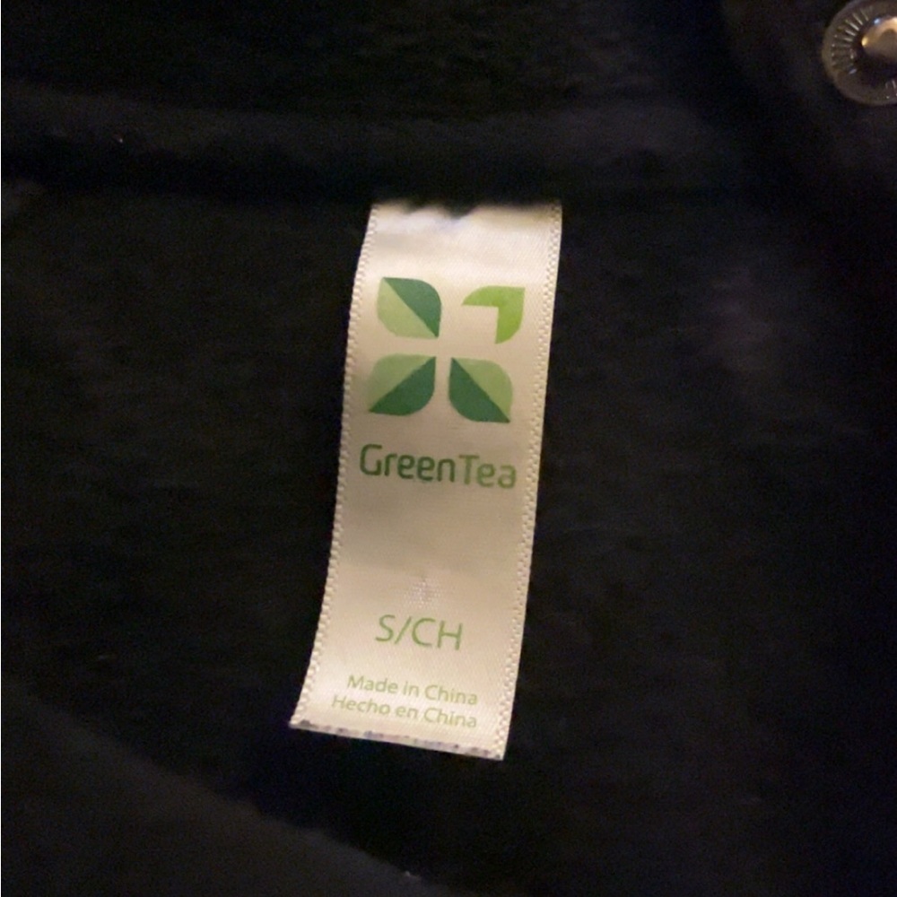 Mock-Neck Pull Over - Picture 3 of 3
